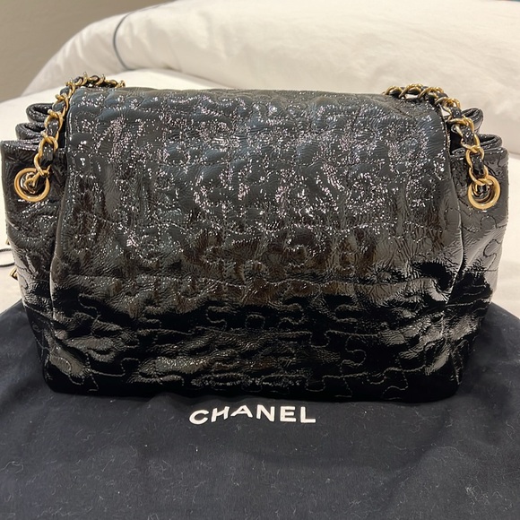 100% Authentic CHANEL Puzzle Accordion Flap Bag - Picture 6 of 16